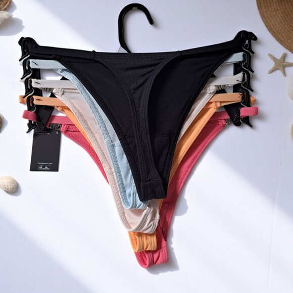 Steve Madden Small 5-Pack Logo Hardware Thongs NWT - Picture 5 of 8